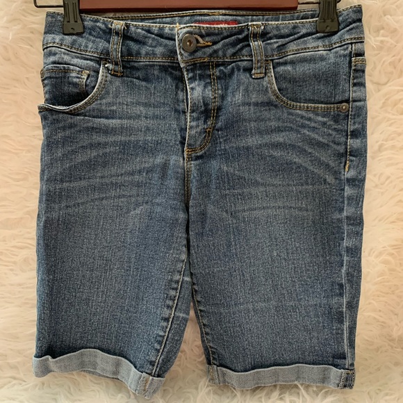 Arizona Brand - Picture 1 of 3